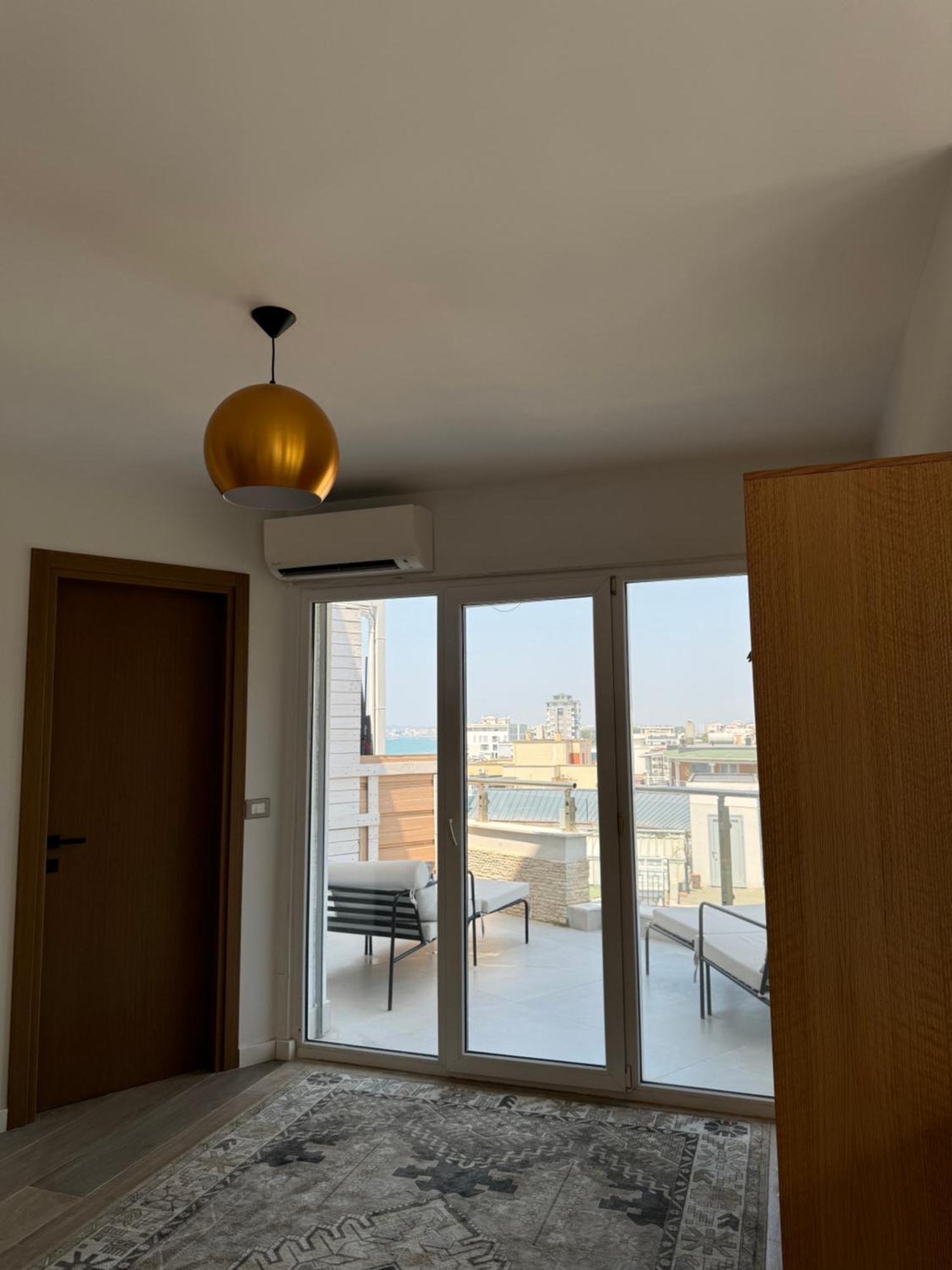 Luxury Rooftop Suites By Blumont Shkallnur Bagian luar foto